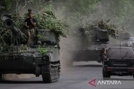 Presiden Prancis, Kanselir Jerman  dan PM Italia dalam perjalanan menuju Ukraina