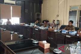 Dewan amanatkan perusda harus profesional