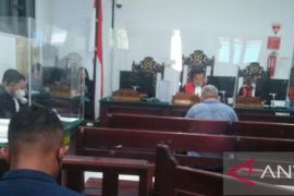 Pengadilan Tipikor sidangkan kasus penampung uang suap Bupati Bursel dengan terdakwa Johny Rynhard