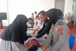 Rumah Sakit Bhayangkara Polda Jambi gelar bakti sosial  khitanan massal