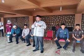 Wabup lepas kafilah MTQ Galus, jaga julukan Seribu Hafiz