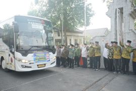 Sebanyak 54 calon haji asal Sidoarjo tunda keberangkatan