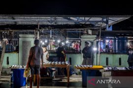 Pelanggan bisnis dan industri bersyukur tak terdampak penyesuaian tarif listrik