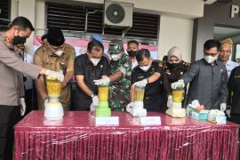 Polres Inhil musnahkan barang bukti sabu dan ekstasi Rp2 miliar