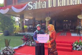 Wali Kota Mojokerto serahkan santunan BPJS Ketenagakerjaan