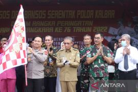 Peringatan HUT Bhayangkara, Polda Kalbar gelar bansos serentak