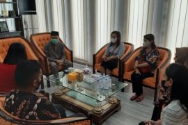 Diberhentikan sepihak, guru honor di Johor  ngadu ke pimpinan dewan