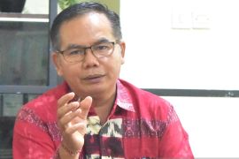 NTB membantah pelayanan berbelit dan sulit penyebab PMI ilegal