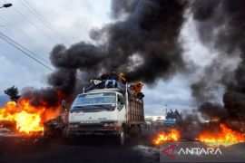 Ribuan penduduk asli Ekuador gelar aksi unjuk rasa, tuntut bantuan sosial