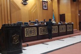 Protes Pemkot Surabaya, Fraksi PSI tidak bacakan pemandangan umum