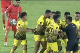 Piala Presiden 2022: Barito Putra lawan Borneo FC bermain imbang tanpa gol