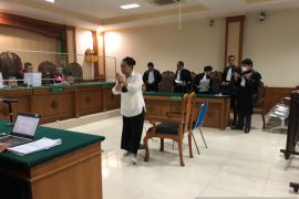 Pengacara sampaikan tiga pembelaan untuk mantan Bupati Tabanan Eka W