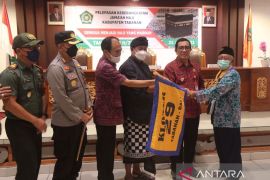 Bupati Tabanan lepas Calon Jamaah Haji