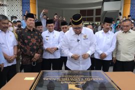 Menko Perekonomian kagum dengan Masjid Tanjak di Batam