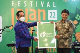 Wali Kota Kediri resmikan logo baru PD Pasar Joyoboyo