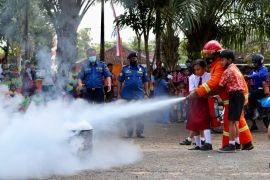 Puluhan pelajar SD/SMP di Banyuwangi ikuti simulasi bencana