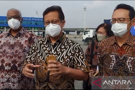 Menkes sebut meski laju kasus 2.000 per hari, Indonesia masih di level 1