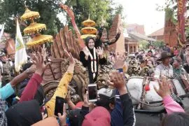 Kirab Budaya Mojo Bangkit sedot perhatian masyarakat