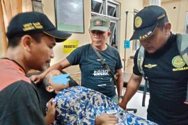 Hilang terseret arus Pantai Bangsal Lotim, Aidil siswa SD ditemukan selamat (Video)