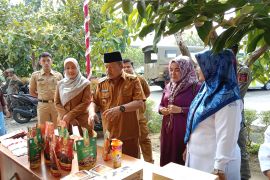 Pemkab Agam gelar bazar Sembako murah