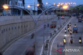 Pemkab Bekasi pasang lampu PJU di 15 kecamatan cegah aksi kriminal