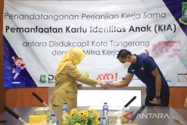 Disdukcapil Kota Tangerang gandeng perusahaan beri diskon pemilik KIA