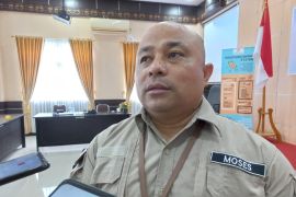BPOM Jayapura imbau warga berhati-hati saat membeli minyak tawon ilegal