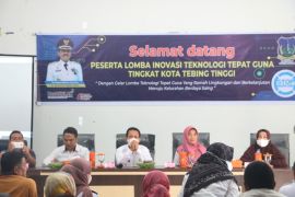 Plt Sekdako buka lomba Inovasi Teknoligi Tepat Guna Tebing Tinggi