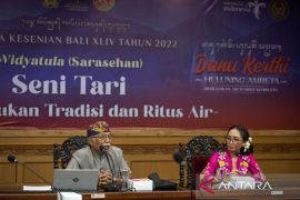 Budayawan: Seni pertunjukan jadi wahana ingatkan pemuliaan terhadap air