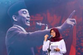 Bupati Ipuk ajak pemuda-pemudi Banyuwangi gotong royong bangun daerah