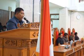 Pemkab Buleleng fokuskan pemulihan masyarakat pada ekonomi berbasis kerakyatan