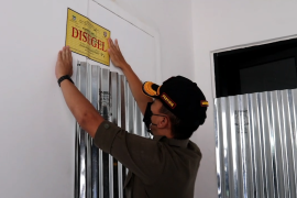 Tunggak sewa 18 tahun, sebuah kafe di Bandung disegel petugas