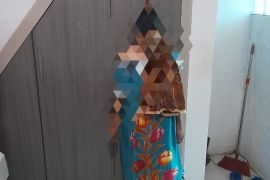 Diduga stres, IRT nekat gantung diri di tangga rumah