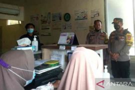 Spektrum - Layanan kesehatan gratis dari "Pak Bhabin"