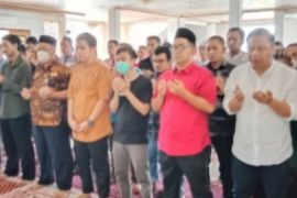 Penjabat Gubernur Sulbar shalat gaib untuk Tjahjo Kumolo