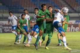 Persib kalah penalti dan terhenti