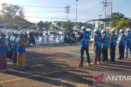 "Si Niken Ambyar", cara PLN UP3 Solok tingkatkan pelayanan