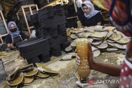 Realisasi penyaluran kredit usaha rakyat (KUR)