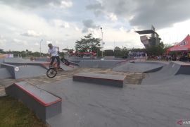Tujuh emas BMX Fornas VI Sumsel disapu bersih Jabar