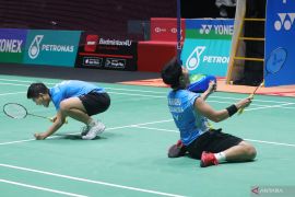 Apiyani-Fadia Raih Juara Malaysia Open Page 2 Small