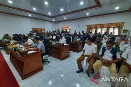 Tenaga PTT Natuna minta diangkat menjadi PPPK tanpa melalui seleksi