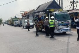 Tim gabungan gencarkan penyekatan angkutan hewan masuk Gresik