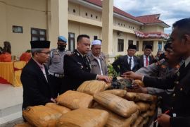 Polres Palas gagalkan peredaran 80 bal daun ganja kering