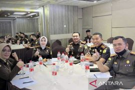 Kejari Inhu raih prestasi kinerja terbaik se-Riau