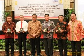 ILUNI UI-SKSG UI selenggarakan seminar internasional tentang politik