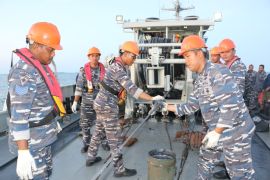Waspada, ada latihan perang ranjau laut di Selat Riau Kepri