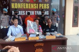 Polisi ungkap kasus anak bunuh ayah tiri, ini motifnya