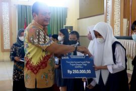 PJ wali kota buka kegiatan Bank Goes to school dan edukasi CBP dan QRISH