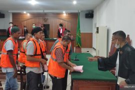31 penambang emas jalani sidang perdana di PN Manokwari