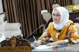 Penghargaan tertinggi dari BKKBN diraih Bupati Purwakarta Anne Ratna Mustika